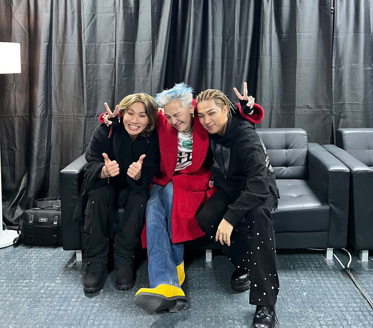 ✌🏼(◕ ˬ ◕˙˙🌸)✌🏼 Y'all need to chill more tweet media