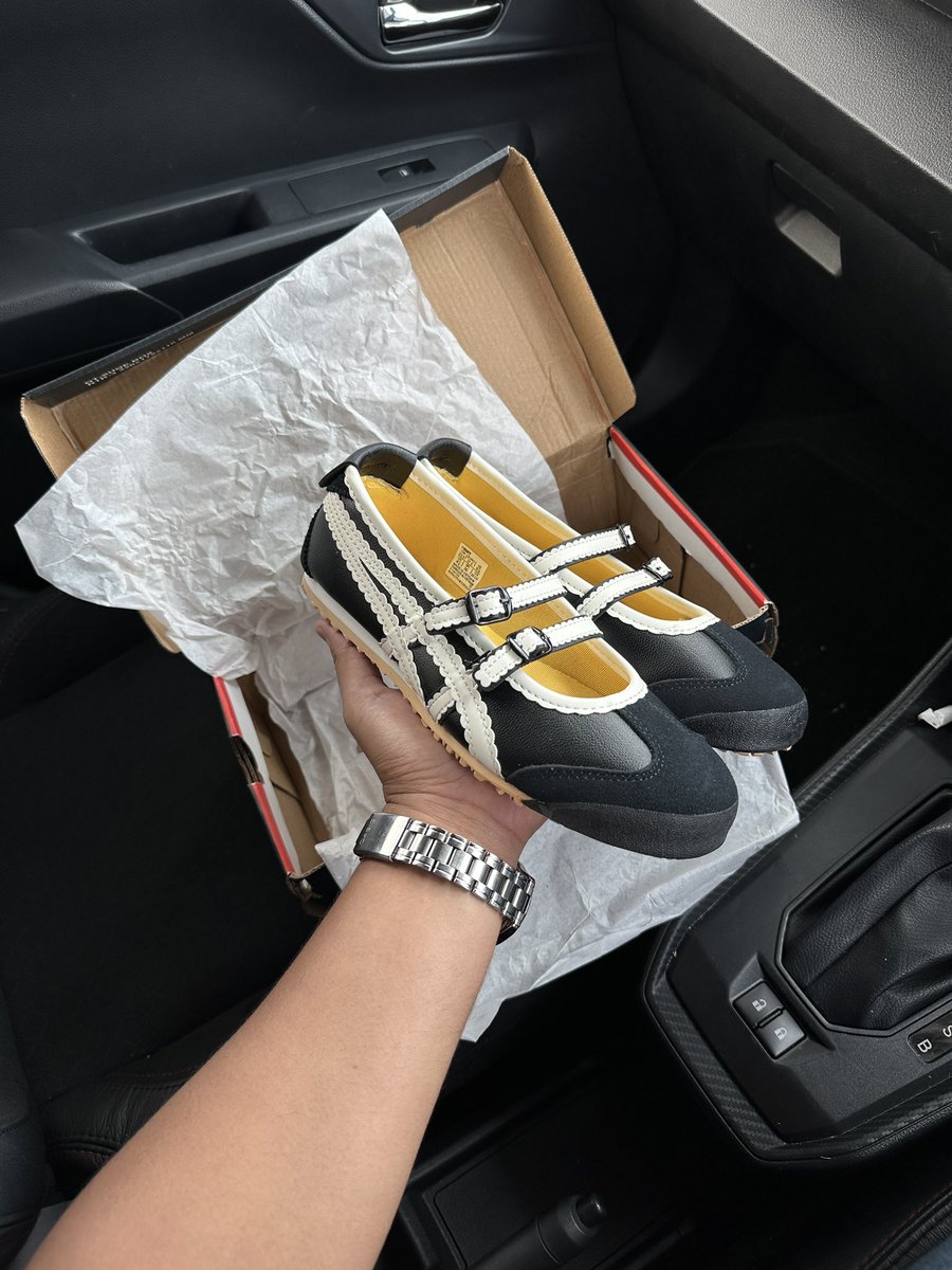 HundredsCrews's tweet photo. Comel pulak onitsuka ni!🥹❤️ 

Cuba tag partner korang cepat https://t.co/Kl72yyUUXx