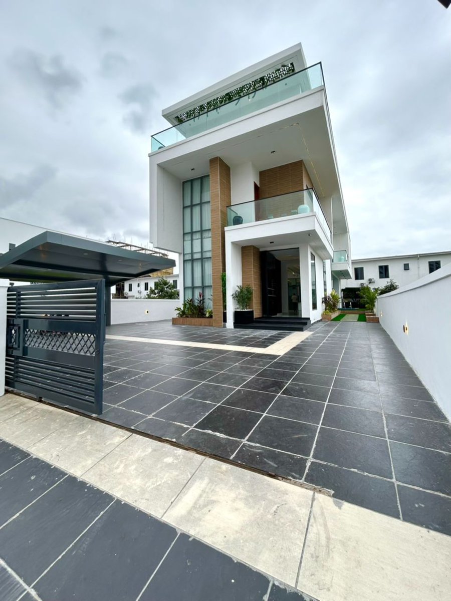 dayooshineye's tweet image. 🔥 Just Listed!**  
Massive 5-Bedroom Detached in Osapa, Lekki  
💰 ₦700M | 📍 Prime Location  
Features: Pool, Cinema, Rooftop, Gazebo, CCTV, Fitted Kitchen &amp;amp; More  
📞 Setworld Properties: +238066979161  
#LuxuryLiving #LekkiHomes #osapalondon #SecureEstate unich $MITO mide