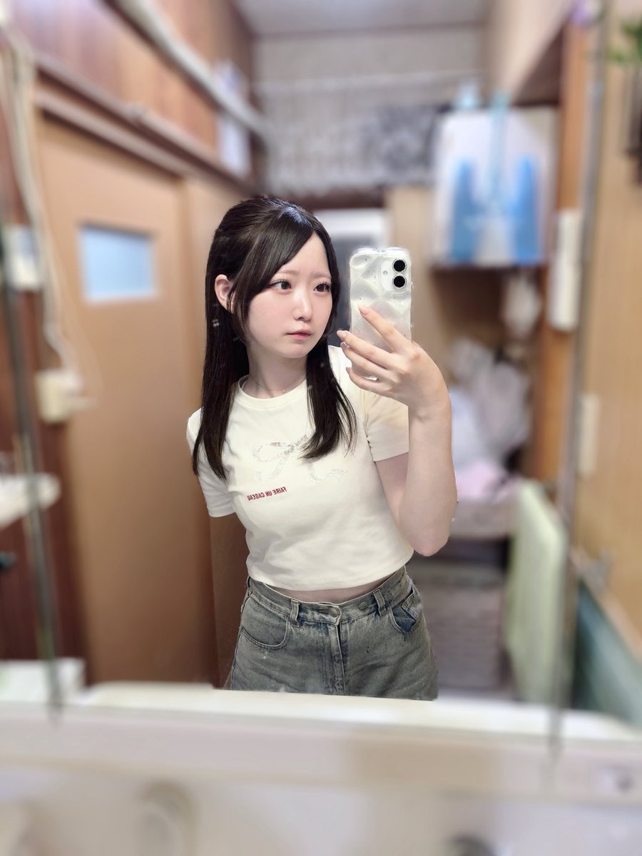 _Uo_oU_pp's tweet image. 高知、海が綺麗で好き.⋆⟡
珍しくデニムを履くなどした✊🏻