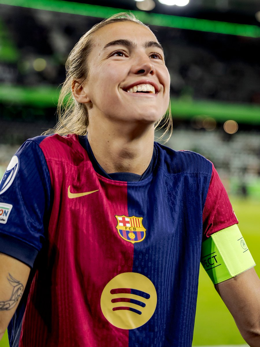 Midfield general 🫡

#UWCL || <a href="/FCBfemeni/">FC Barcelona Femení</a>