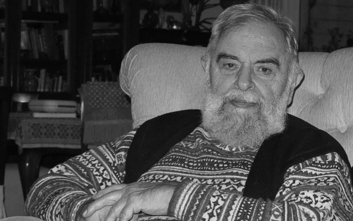 Acı kaybımız

Derneğimizin kurucularından, değerli bilim insanı Prof. Dr. Mete Tunçay’ı kaybettik. Cenazesi bugün (18 Ağustos) ikindi namazının ardından Levent Afet Yolal Camii’nden kaldırılacaktır.

Ailesine, dostlarına ve yakınlarına başsağlığı diliyoruz.
Ruhu şad olsun.