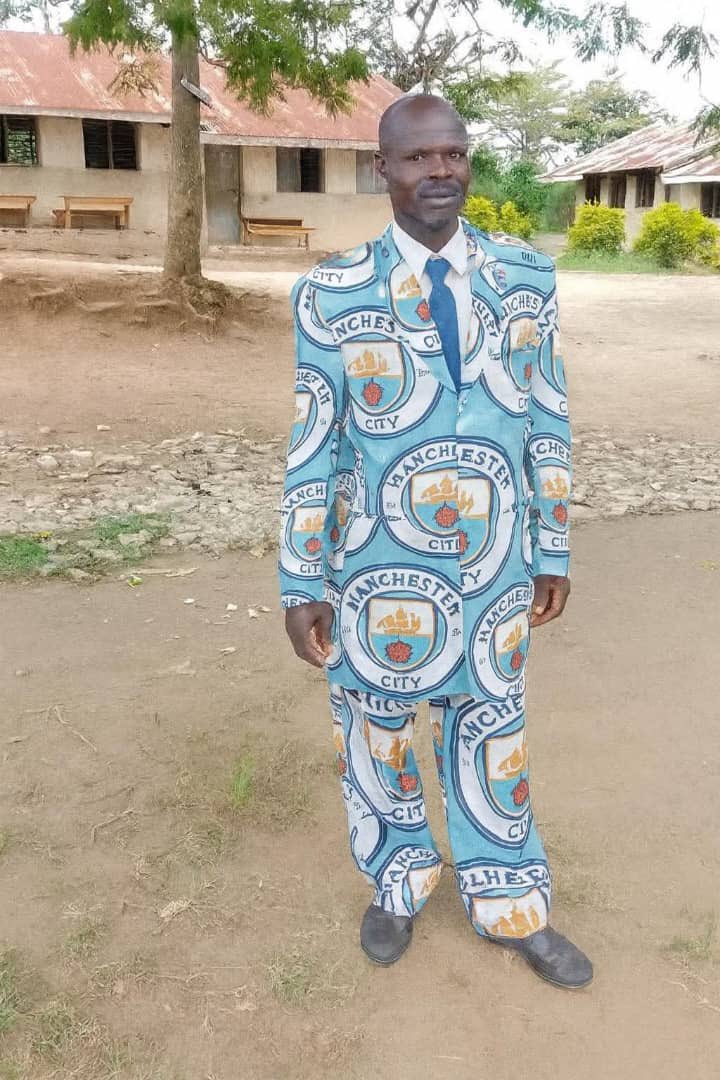 “You have to choose either me or <a href="/ManCity/">Manchester City</a> “

Literally me :