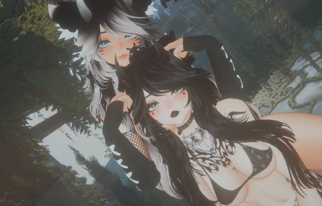 Impasta! 
Cute twin photos with <a href="/OutcastFoxx/">𝕱𝖔𝖝 🌸</a>