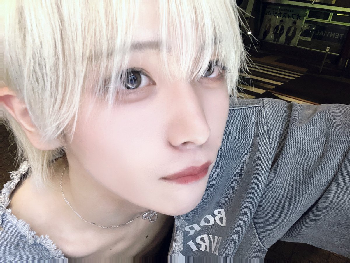 mirai_mrgr's tweet image. ちゅーする5秒前

5...4...3..ﾆｯ

ぶちゅぅぅぅぅぅぅううう💋💋💋💋💋💋💋😭💋😭💋😭😭😭💋💋