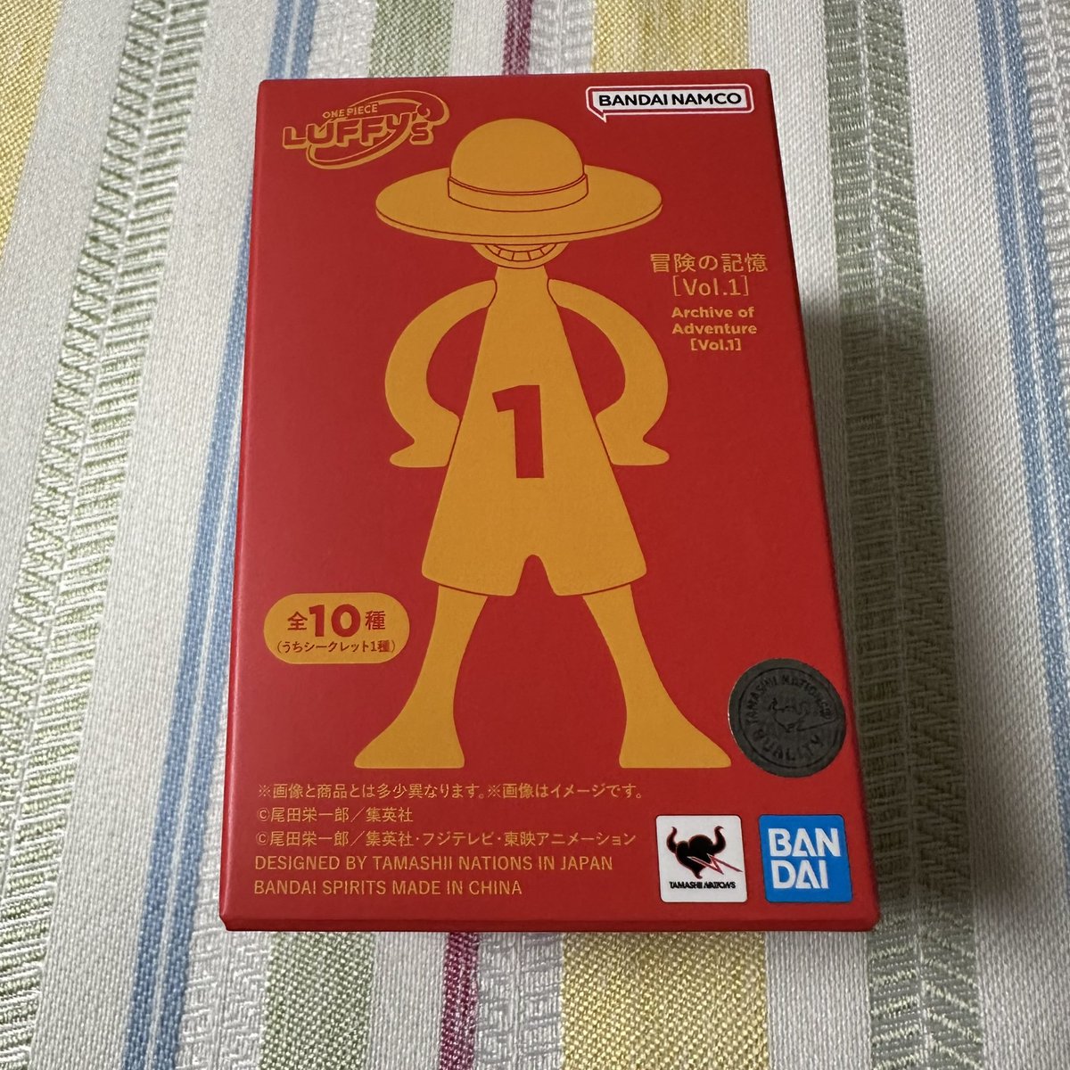 koukuma's tweet photo. 【LUFFY'S】
あべQの麦わらストアに行った時
LUFFY'Sが入荷してました😌
箱買いは無理なので😭
一つ購入😆
「四皇」vr.でした(嬉)
#ワンピース
#四皇
#ruffys
#あべのキューズモール
#麦わらストア https://t.co/f5vuKVZggX
