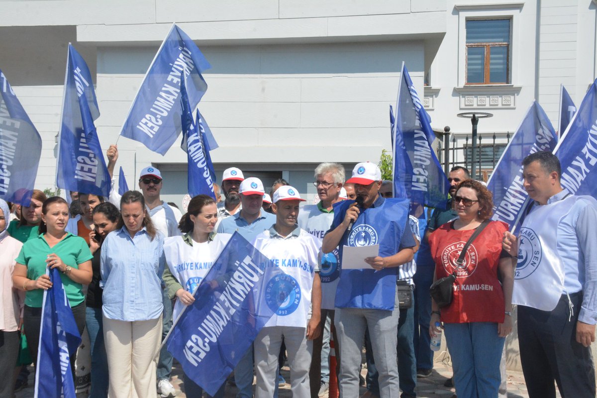 Kamu_Sen's tweet photo. 18 Ağustos Pazartesi günü Türkiye genelinde iş bırakıyoruz.      
Memur Hakkını İstiyor!       

📍Çankırı
📍Manisa
📍Yozgat
📍Denizli https://t.co/Cc3cETeYXc