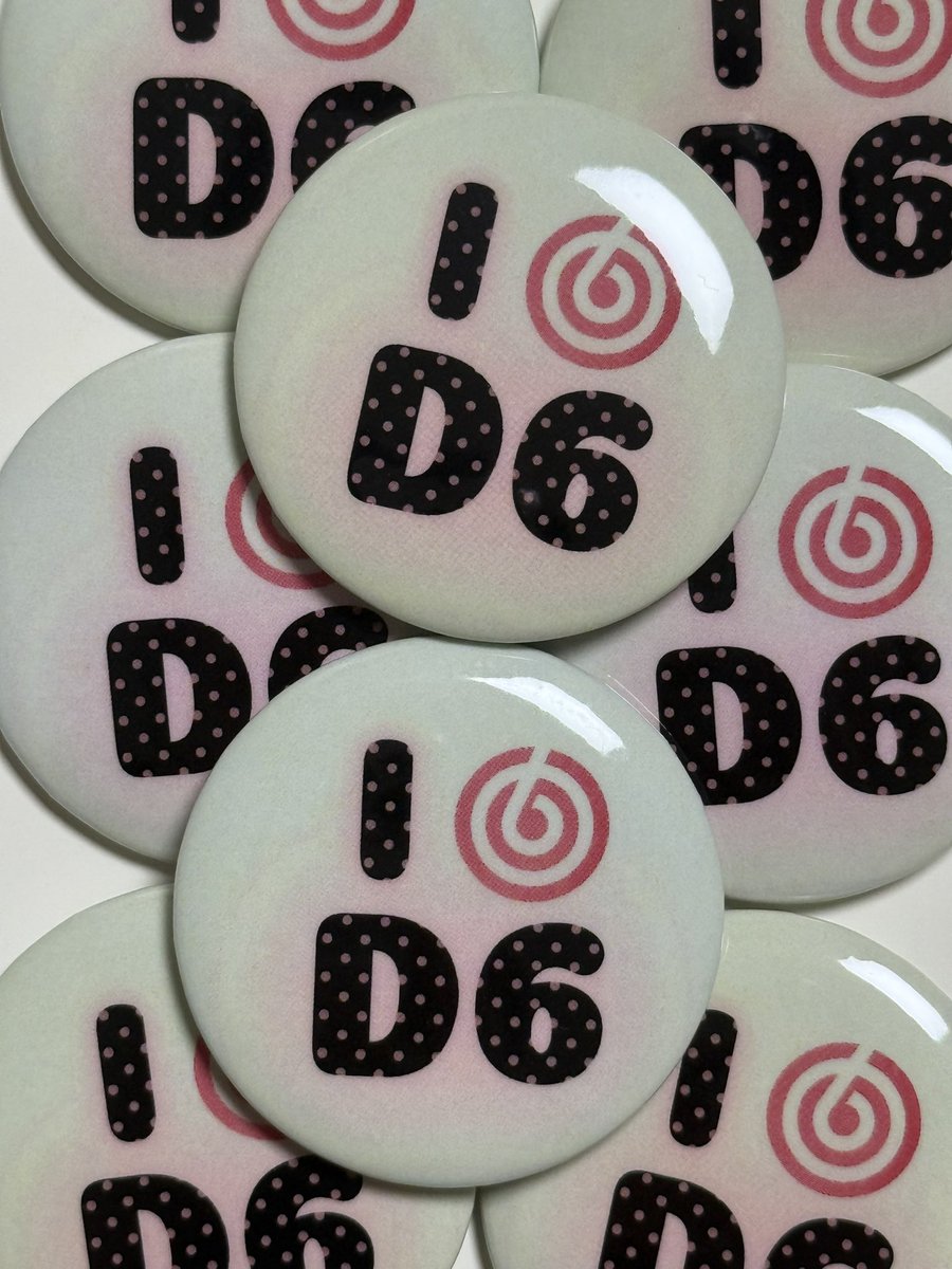 𝐃𝐀𝐘𝟔 𝟏𝟎𝐭𝐡 𝐀𝐧𝐧𝐢𝐯𝐞𝐫𝐬𝐚𝐫𝐲 𝐓𝐨𝐮𝐫 <𝐓𝐡𝐞 𝐃𝐄𝐂𝐀𝐃𝐄>
데이식스 10주년 콘서트 핀뱃지 나눔합니다!

#RT이벤트 
#RT + #follow 해 주신 세 분에게 추첨을 통해 
4가지 버전 핀뱃지를 모두 드립니다 ♡

일시 : 8/30, 8/31
수량 : 첫콘 30개, 막콘 30개
핀뱃지 종류( 첫콘 - 1,2 /