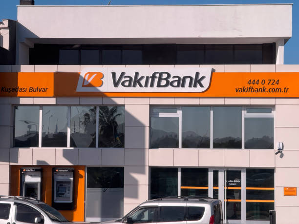 Teklif ertelendi, bu bizim açımızdan iyi bir gelişmedir. Hakkımız olan promosyonu almak için stratejik olarak bekleyeceğiz ve pes etmeyeceğiz. Emeğimizin karşılığı verilmeli!
#VakıfbankAdaleteGel