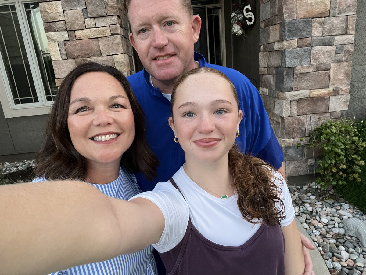 Angie Sharp tweet media