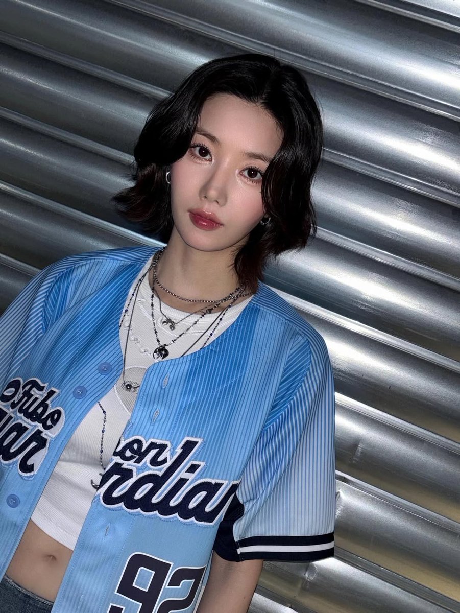 E U N B I, 권🦋 (@eunbiekwn) on Twitter photo 