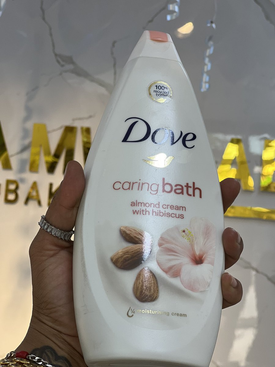 Ibtiano2's tweet photo. WHATS YOUR FAVORITE SHOWERGEL https://t.co/1Bgm2UcJRc