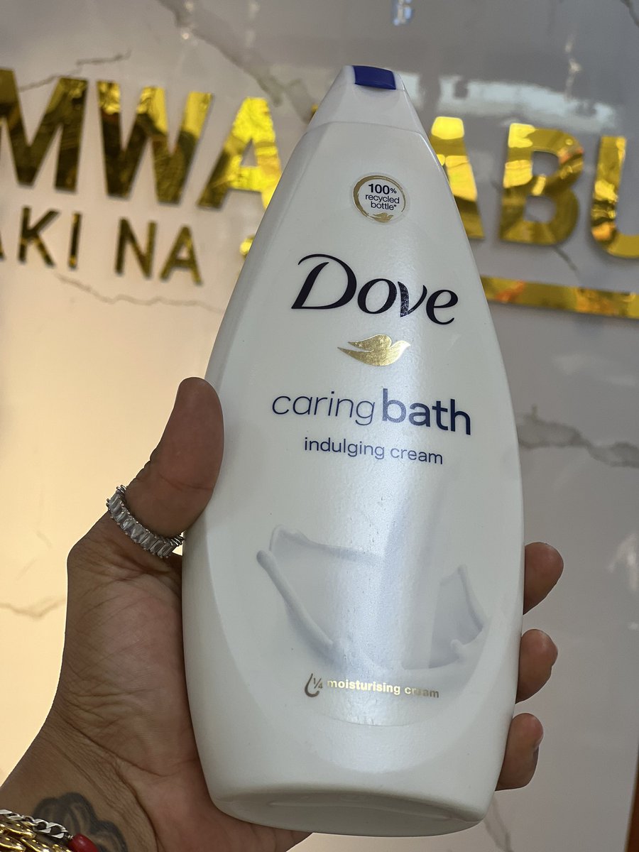 Ibtiano2's tweet photo. WHATS YOUR FAVORITE SHOWERGEL https://t.co/1Bgm2UcJRc