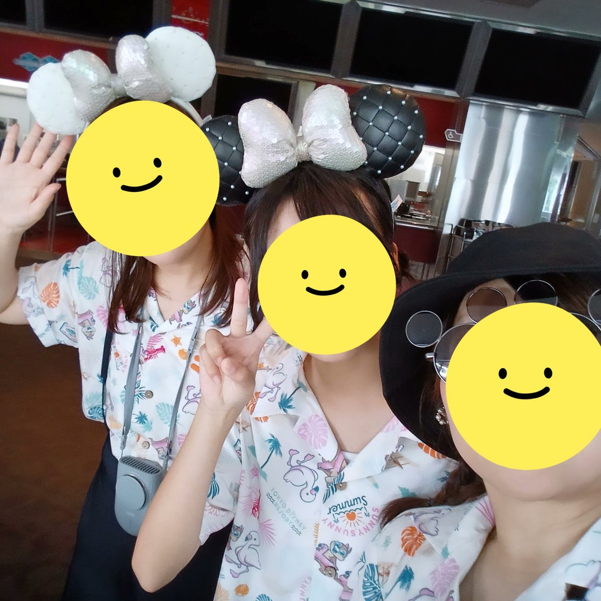 ma9255ta's tweet photo. 連休最終日2日行ってきました😊
混んでなくてたくさんのれたー✨

#ディズニー
#おそろアロハ https://t.co/Ur0WLBJF9j