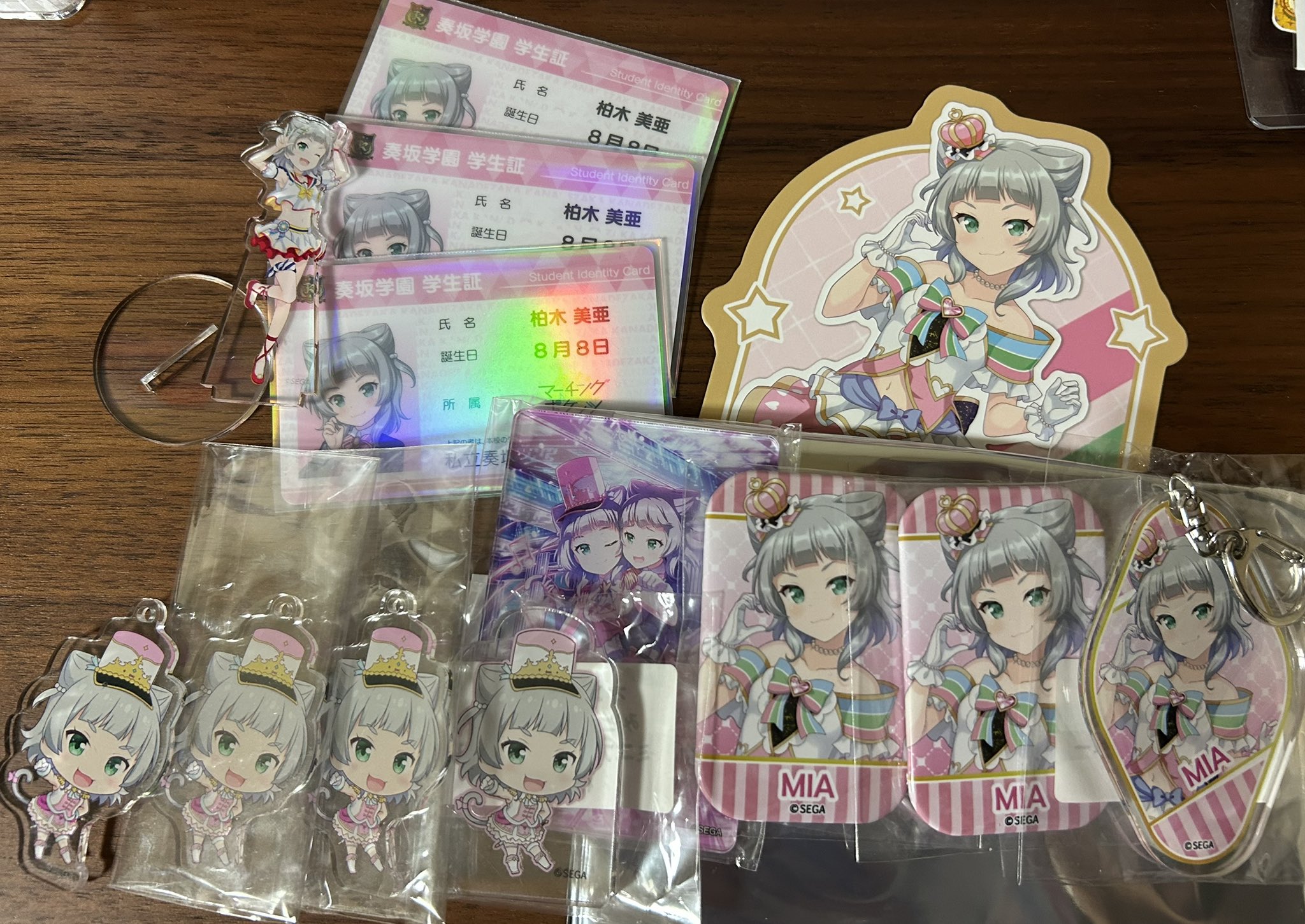 ゐなな グッズ まとめ売り 梅助バレル on X: 
