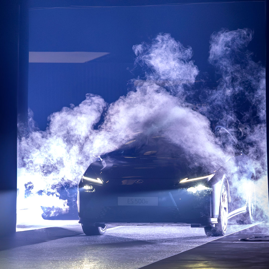 LexusSpain's tweet image. El nuevo #LexusES redefine el lujo con propósito:

✅ Híbrido y eléctrico
✅ Interior 100% digital
✅ Lexus Link+ y Hidden Switches

Personalización, sostenibilidad e inteligencia. brnw.ch/21wUZUm 

#LexusES #LexusElectrified