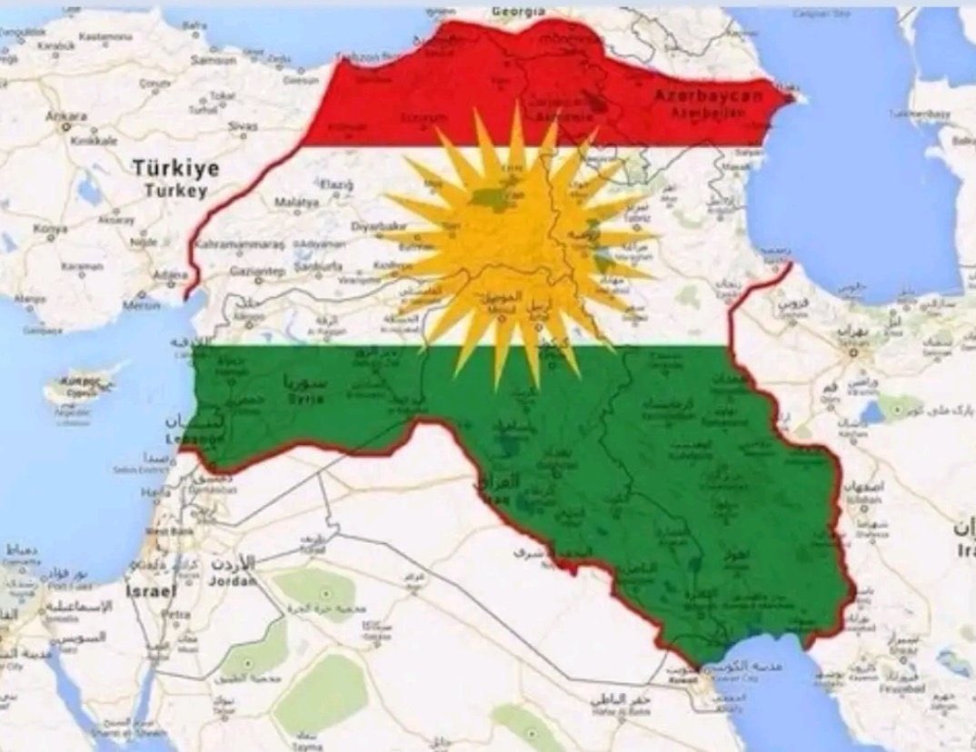 - معلم البوط صغير ما عندك نمرة أكبر؟
: آخر قطعة بس صدقني بيرخي عالإستخدام..