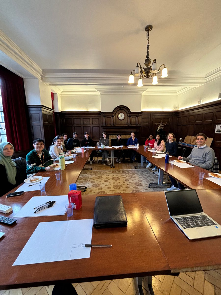 LSEManagement's tweet photo. Check out what our MSc Economics and Management student ambassadors, Heng Chew and Reyhaneh Iravani, have been up to this year ⬇️ https://t.co/gN5GZdYtdT