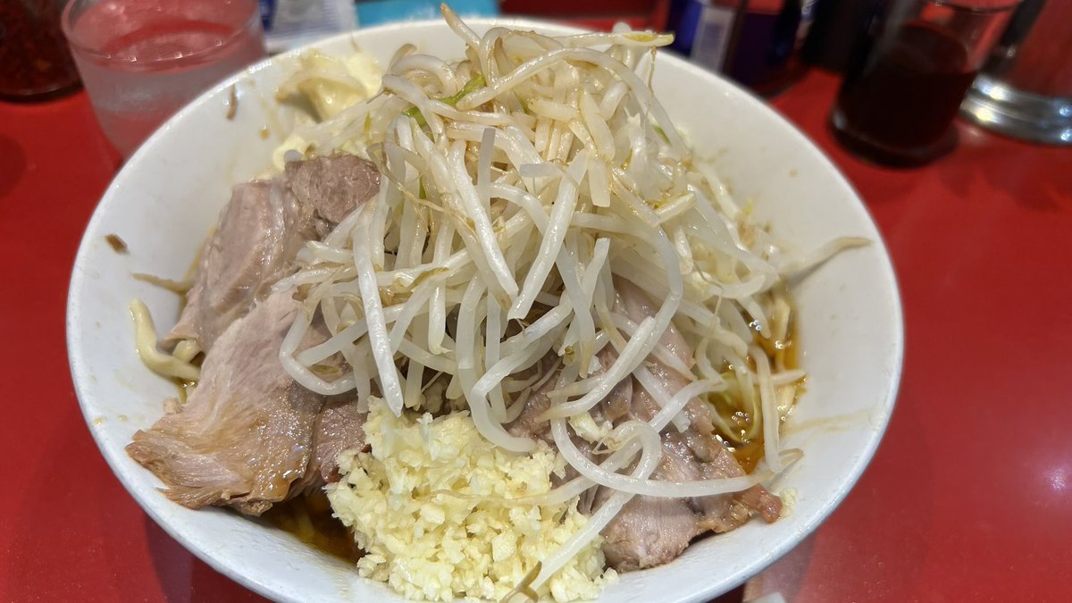 ずぅーっと会いたくて待ってたの
あみの上に優しく寝かせて
あなたにほてらされて
あたしは 色が変わるくらい

キラキラ光る粒の飾りで オシャレ

だぁいすきよ もっと もっと あたしを愛して
だぁいすきよ あなたと1つになれるのなら
こんな幸せはないわ… お味はいかが?