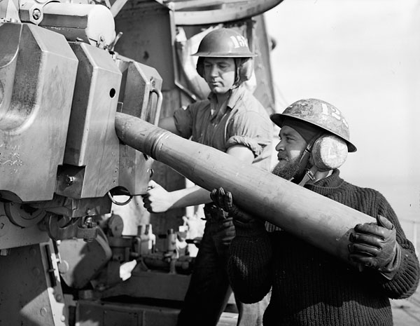 #OTD 18/8/1950 #RememberRCN -HMCS ATHABASKAN shells the Korean Island of Tokchok-To, supporting landing of ROK Marines against a well-entrenched unit of North Korean Infantry. Following capture of the island, ATHABASKAN landed a small party to assist with wounded civilians.
