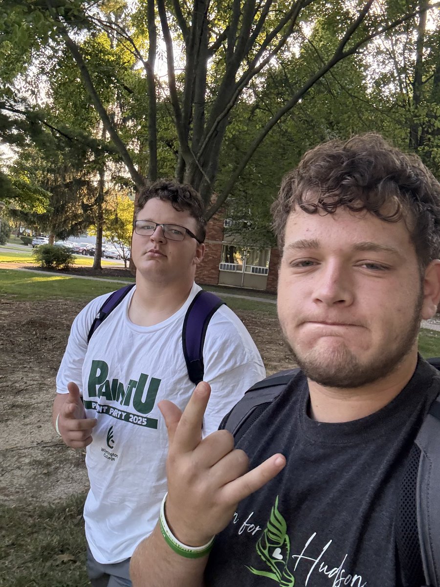 CoachKBurke3's tweet photo. Pictures of the first day of class are rolling in now.  Some looking more serious than others.  😂😂

@DubC_Football https://t.co/FQR9wjmTl6