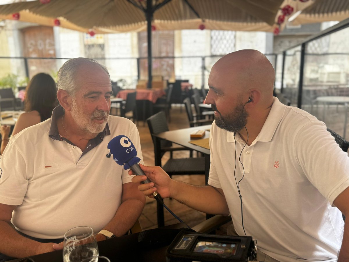 COPE MÁLAGA (@copemalaga) on Twitter photo 👉 El presidente de la <a href="/cofradiasmalaga/">Agrupación de Cofradías de Semana Santa de Málaga</a> José Carlos Garín nos atiende en #FeriaMLG
🎙Te lo cuentan <a href="/pedringj/">Pedro González</a> <a href="/AGarciaAtienza/">Andrés G. Atienza</a> <a href="/EmilioJGuerrero/">Emilio Guerrero</a>
🎚 Javi Campos
📻 97.1FM
📱 APP COPE
💻 cope.es/emisoras/andal… 👉 El presidente de la <a href="/cofradiasmalaga/">Agrupación de Cofradías de Semana Santa de Málaga</a> José Carlos Garín nos atiende en #FeriaMLG
🎙Te lo cuentan <a href="/pedringj/">Pedro González</a> <a href="/AGarciaAtienza/">Andrés G. Atienza</a> <a href="/EmilioJGuerrero/">Emilio Guerrero</a>
🎚 Javi Campos
📻 97.1FM
📱 APP COPE
💻 cope.es/emisoras/andal…