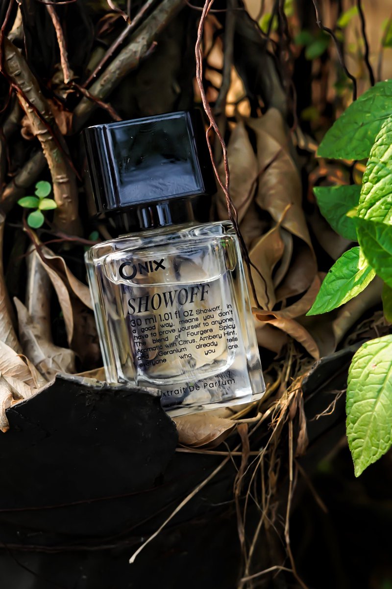 Definisi wangi ganteng, karena pertama kali sniff bener-bener langsung notice "Wangi Ganteng" 😫🤏

And yes! Onix sekarang ngeluarin produk terbarunya dengan Extrait De Parfum. Kebayang kan bakalan sewangi &amp; setahan apa 😎