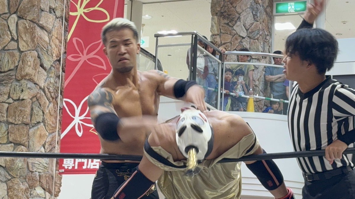 ラパークで、たけしが撮影したもの😊
ゼウスさんの破壊力半端なかった😂
#大阪プロレス
#ラパーク岸和田
#プロレス観