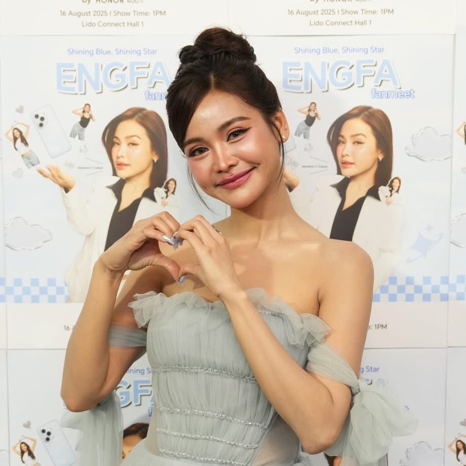 Me_Myself_and_I (@sleepyandfunny) on Twitter photo เพจ Honor Thailand ลงโพสต์งาน Engfa Fan Meet - Shining Blue, Shining Star ไว้ 2 โพสต์เลย เชิญชวนไปชม/เมนท์/แชร์/ไลค์ ความ shine กันได้ค่ะ
ลิงค์
facebook.com/share/p/1GEseE…
#HONORThailand
#HONOR400Series
#อิงฟ้ามหาชน #EngfaWaraha
<a href="/EWaraha/">Engfa Waraha (ตัวจริง)</a> เพจ Honor Thailand ลงโพสต์งาน Engfa Fan Meet - Shining Blue, Shining Star ไว้ 2 โพสต์เลย เชิญชวนไปชม/เมนท์/แชร์/ไลค์ ความ shine กันได้ค่ะ
ลิงค์
facebook.com/share/p/1GEseE…
#HONORThailand
#HONOR400Series
#อิงฟ้ามหาชน #EngfaWaraha
<a href="/EWaraha/">Engfa Waraha (ตัวจริง)</a>