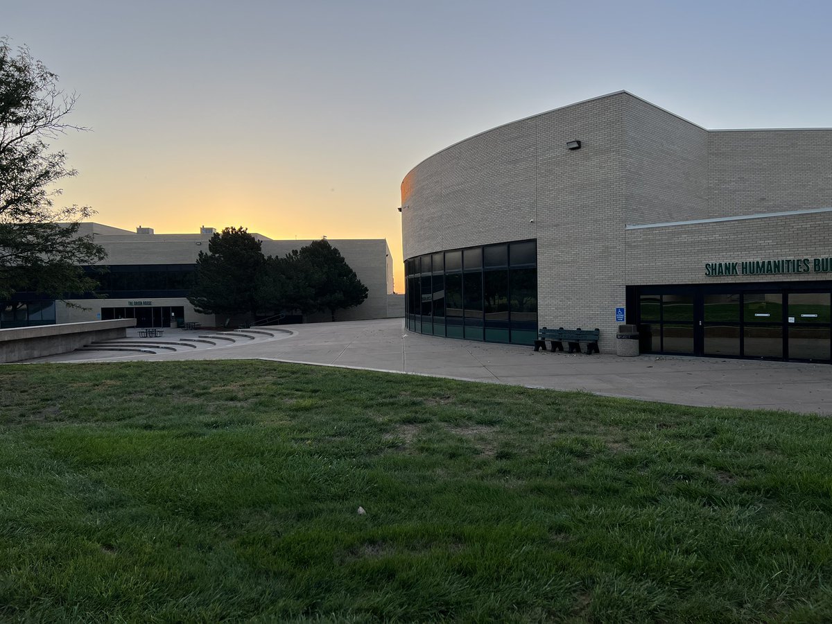 Good morning! @scccliberalks ready for the week! #scccsaints #gosaints #welcomeweek