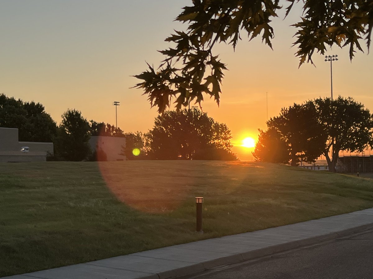 SCCCLiberalKS's tweet image. Good morning! @scccliberalks ready for the week! #scccsaints #gosaints #welcomeweek