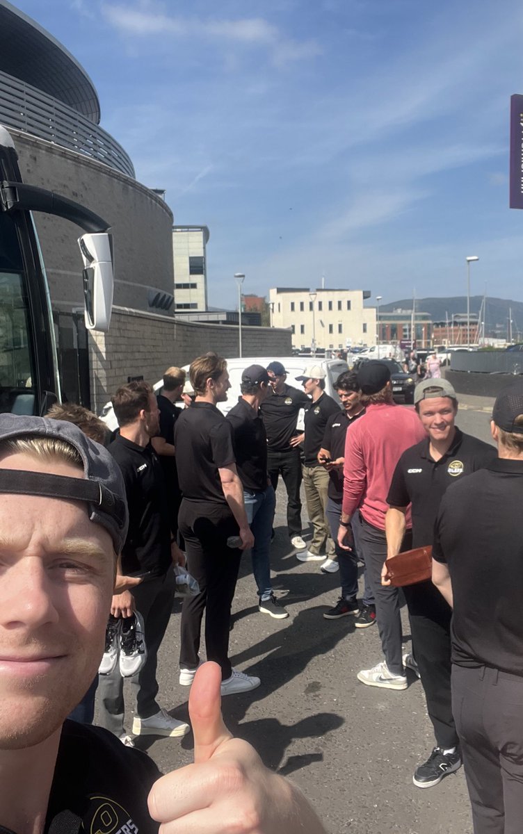 StavangerOilers's tweet photo. We have arrived! 
📍Belfast ☀️ https://t.co/GQAhUzmNxB