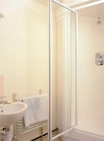 AdvancedShowers's tweet photo. Discover the Freestanding Shower Cubicle That Fits Anywhere - https://t.co/7pHVQC4xkj https://t.co/FYxIp6MWC9