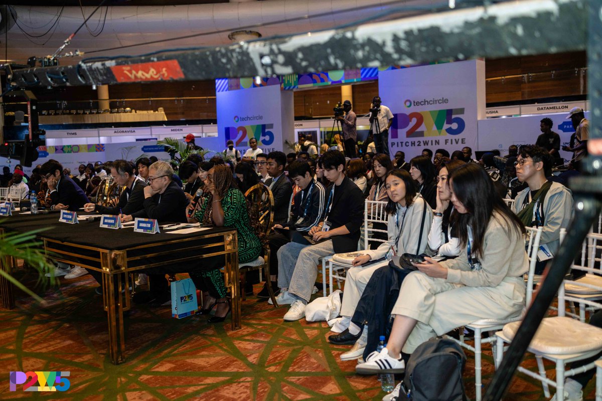 Exactly one month ago, I received a message in my inbox that read:

“Congratulations! After a competitive review process, we are excited to inform you that <a href="/gettrackus/">Trackus</a> has been selected as a finalist for Pitch2Win 5 by @techcircle123 ”

That moment was surreal.
(1/8)