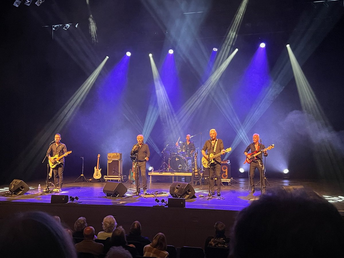 martindkennedy's tweet image. We have a gig with The Tremeloes at Ciswo, Glenrothes, Fife on Sunday - tickets are available from the venue. Best get the black shirt out 🤘🏻🎸

#thetremeloes #function #60smusic #guitarplayer