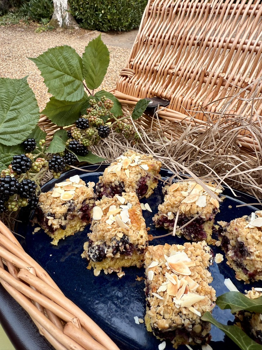 Hedgerow blackberry streusel squares using seasonal lovely blackberries from hedgerows picnic in the garden Love British Food <a href="/LoveBritishFood/">Love British Food</a>