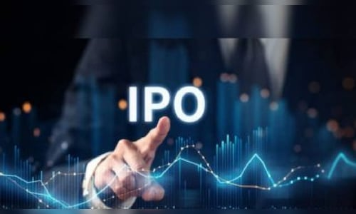 CNBCTV18News's tweet photo. #StartUpNews | B2B seafood supply chain startup #CaptainFresh files confidential IPO papers with SEBI
Sources tell @Aish_19_Anand, it plans to raise ₹1,700 Cr through a fresh issue, of which it expects to garner around ₹1,200 Cr, which will be used to repay debt
@CNBCYoungTurks
https://t.co/Amh6F26bx3