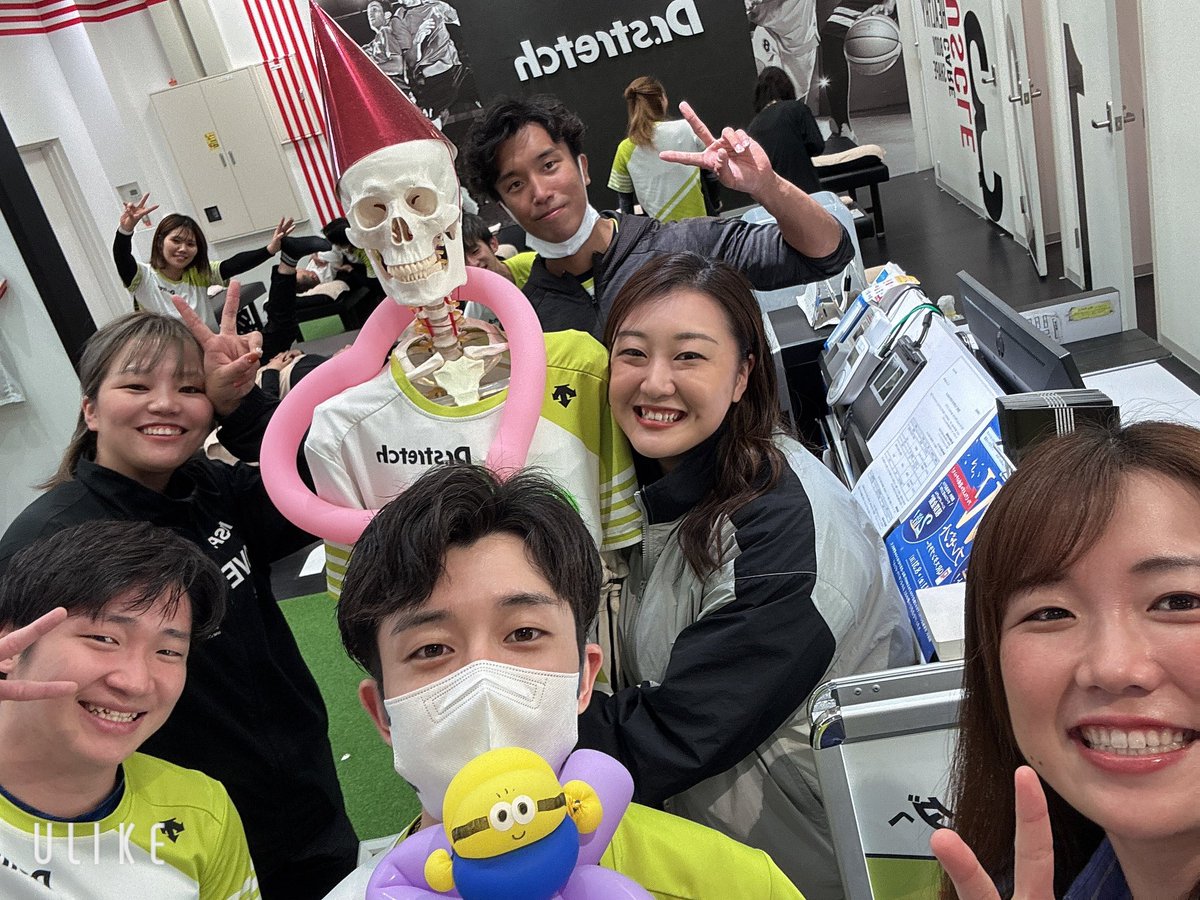 秋山真理子 tweet media