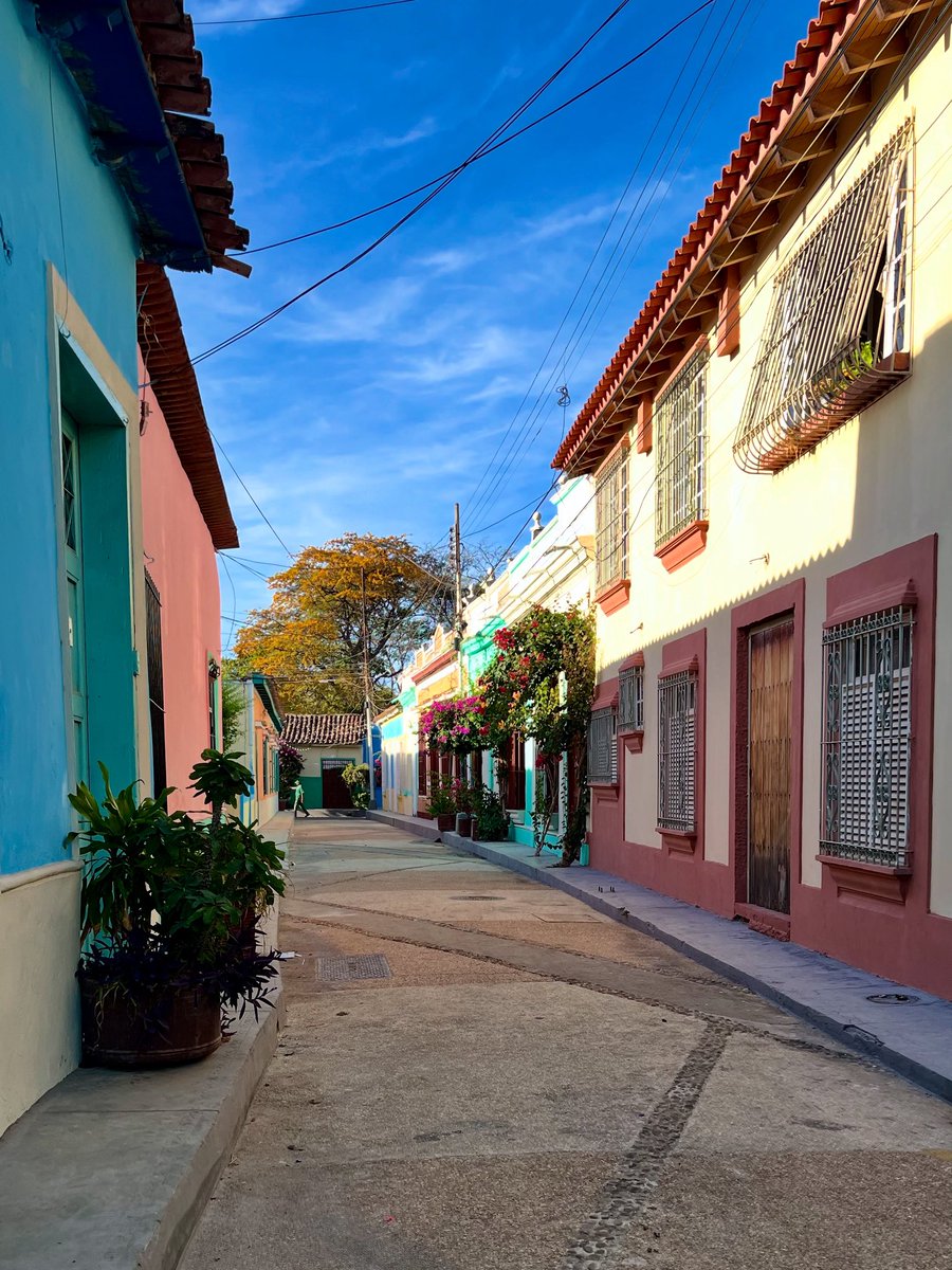 SomosCumana's tweet image. #18Ago ¡Buen día vecinos! 💛💙 #Cumaná
🦂 Callejón El Alacrán.