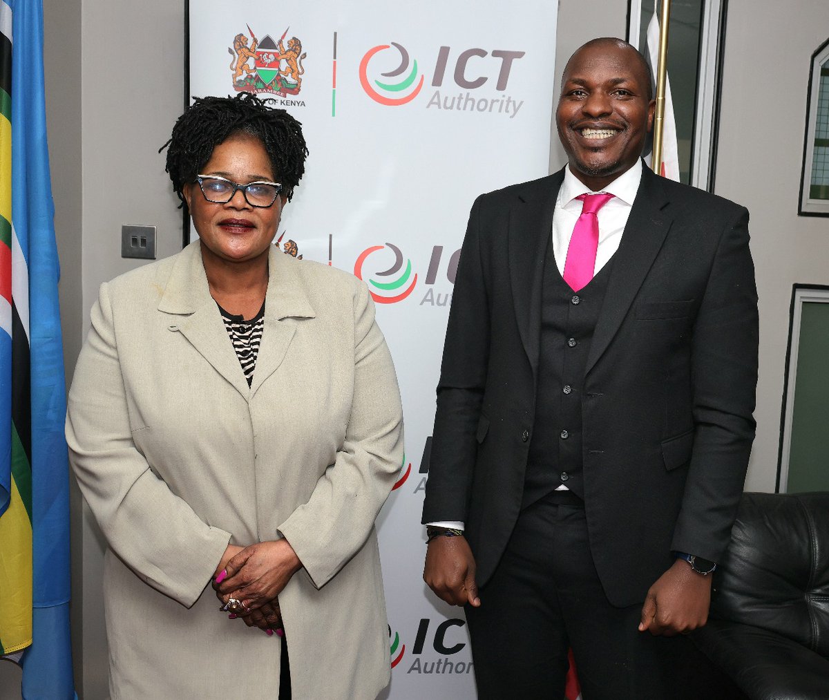 ICTAuthorityKE's tweet image. to advance the Last Mile Connectivity Project which aims to connect 1000 schools across Kenya to digital infrastructure.

The initiative kicks off in Kajiado County, with an initial rollout targeting 60 schools.