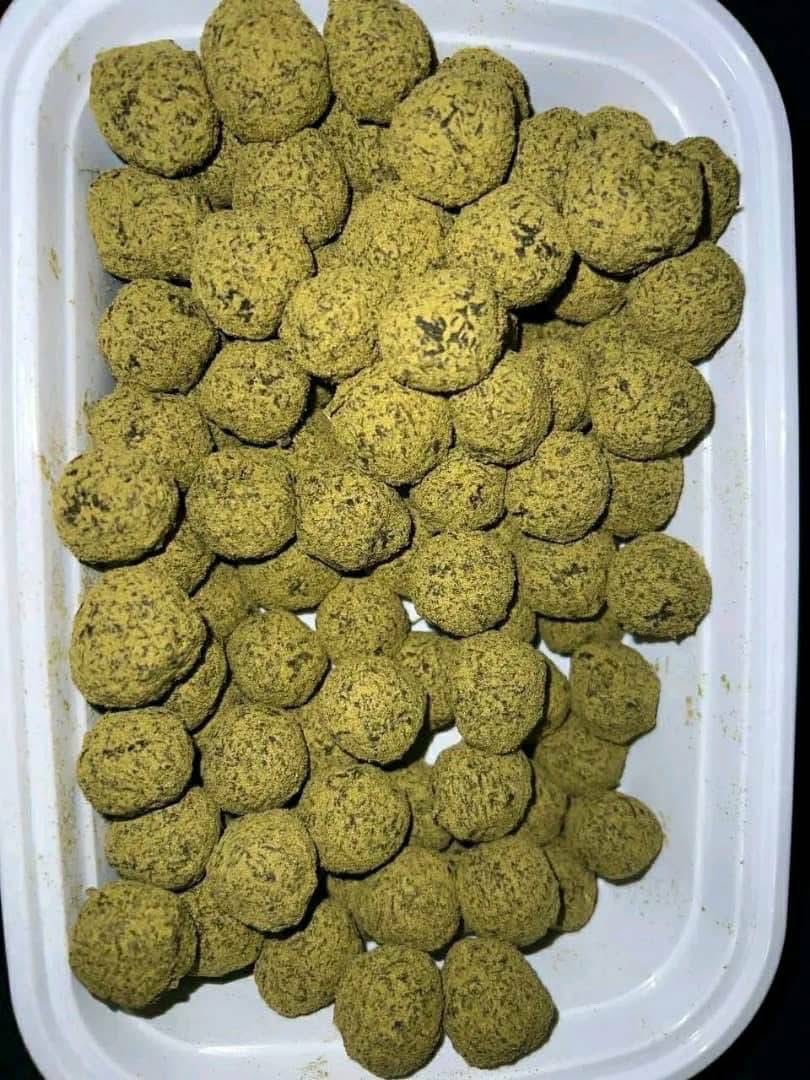 _StonersRUs_'s tweet photo. Have you ever tried Moonrocks? 🌙 https://t.co/iWUSmC8kPc