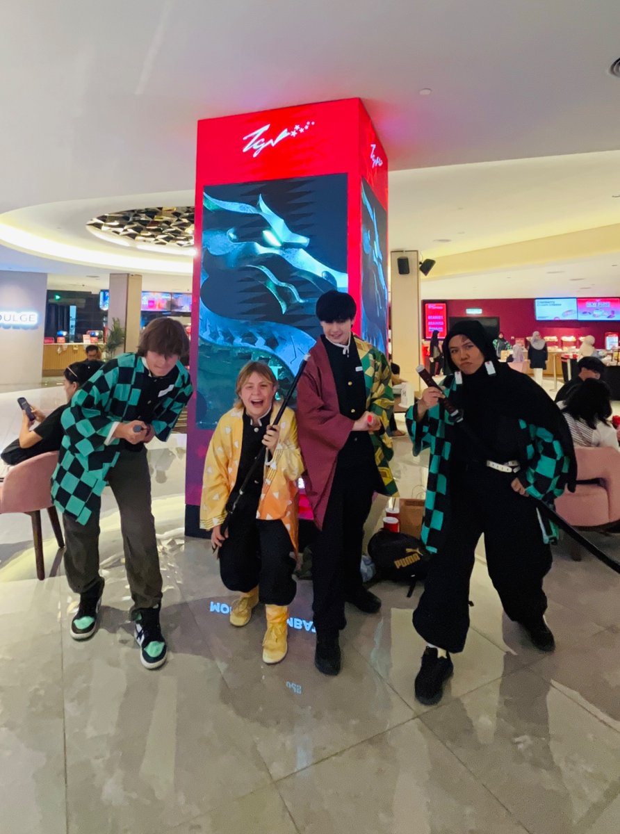 Demon Slayer: Infinity Castle best!!! 

Sound design the whole movie mantap gila + animation 🔥🔥🔥