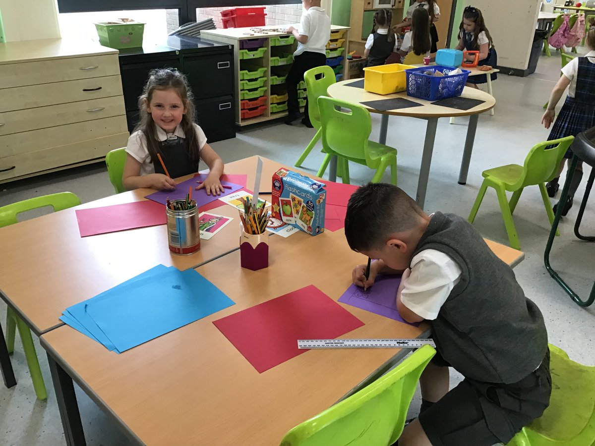 Miss Macfarlane tweet media