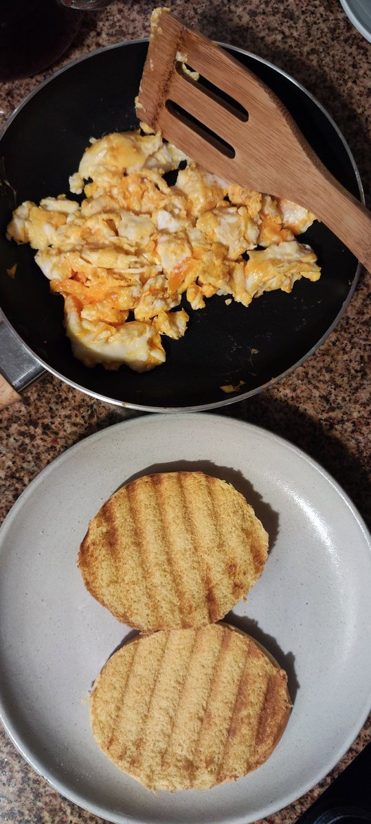 suntasuu's tweet image. 🥚