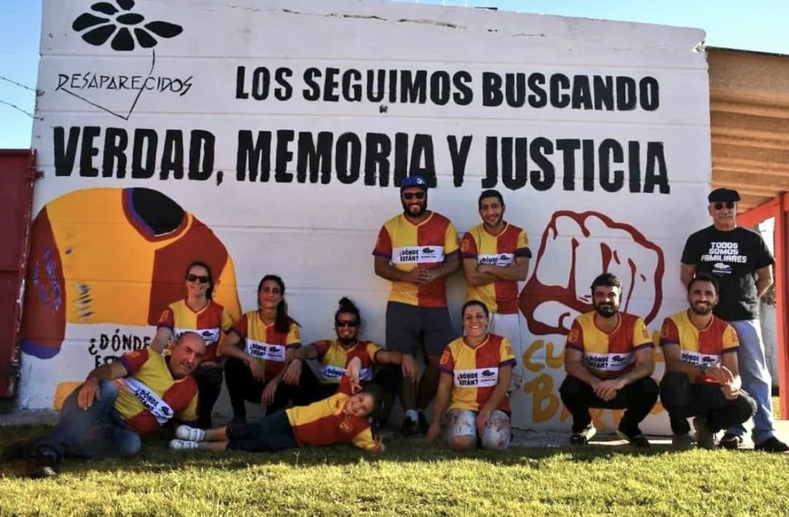 Omi_Cazarre's tweet image. Días como hoy te extraño, Villa Española querido. Por la familia, los amigos de siempre, los festejos hasta altas horas y todo lo que construimos. A pesar de todo, valió la pena.
A los colores más lindos de todos, felices 85. Sé que algún día nos volveremos a ver. ❤️💛💜