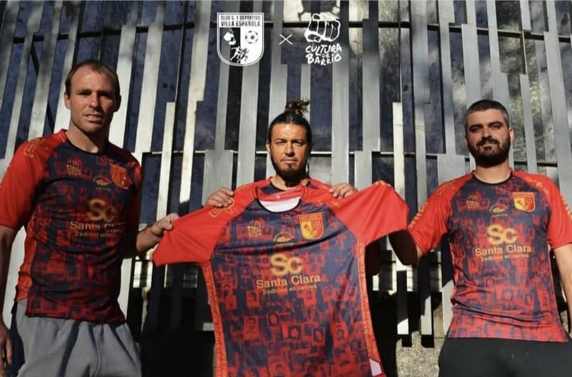 Omi_Cazarre's tweet image. Días como hoy te extraño, Villa Española querido. Por la familia, los amigos de siempre, los festejos hasta altas horas y todo lo que construimos. A pesar de todo, valió la pena.
A los colores más lindos de todos, felices 85. Sé que algún día nos volveremos a ver. ❤️💛💜