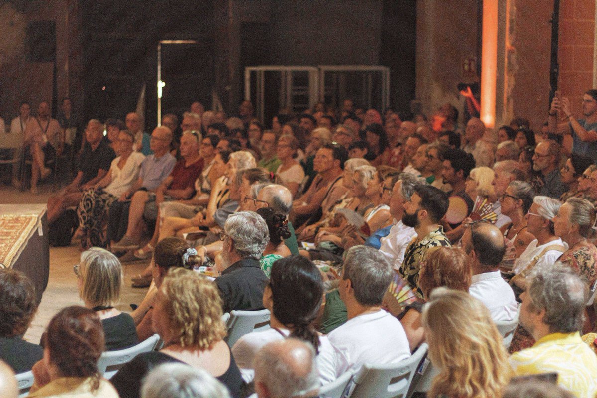 🎶 Aquest cap de setmana Valls ha acollit una nova edició del Festival Jordi Savall, un dels festivals musicals més singulars i apassionants d’Europa.

👉 Fundat pel reconegut intèrpret i director Jordi Savall.

#FestivalJordiSavall #Valls #Cultura