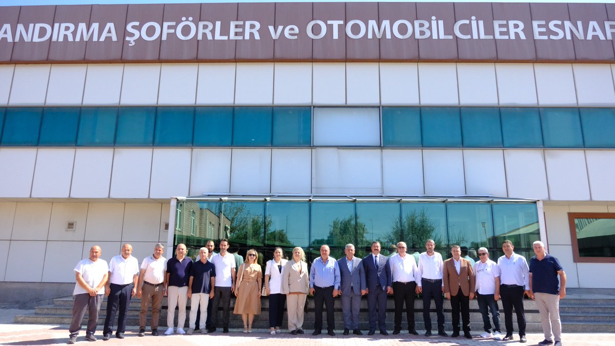 📍Bandırma Şoförler ve Otomobilciler Esnaf Odası 

MHP Bandırma İlçe Başkanımız Bekir BOZKURT, İlçe Yönetim Kurulu Üyelerimiz ve KAÇEP Başkanımız ile birlikte Bandırma Şoförler ve Otomobilciler Esnaf Odasını ziyaret ettik. 

Bandırma Şoförler ve Otomobilciler Esnaf Odası