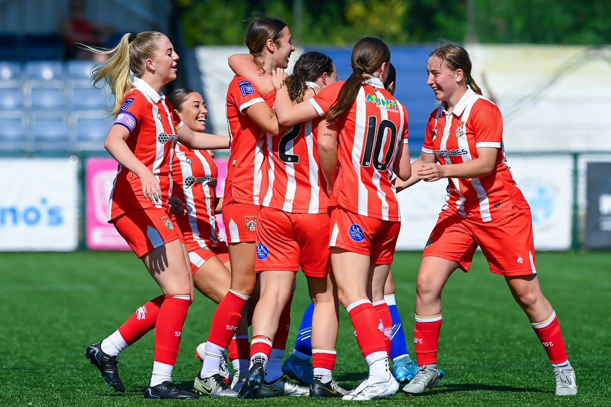 A picture speaks a thousand words. 

After time to process, we know we didn’t compete in moments. However, in such short time we are creating something special with this group. We regroup and we go again💪🏻❤️