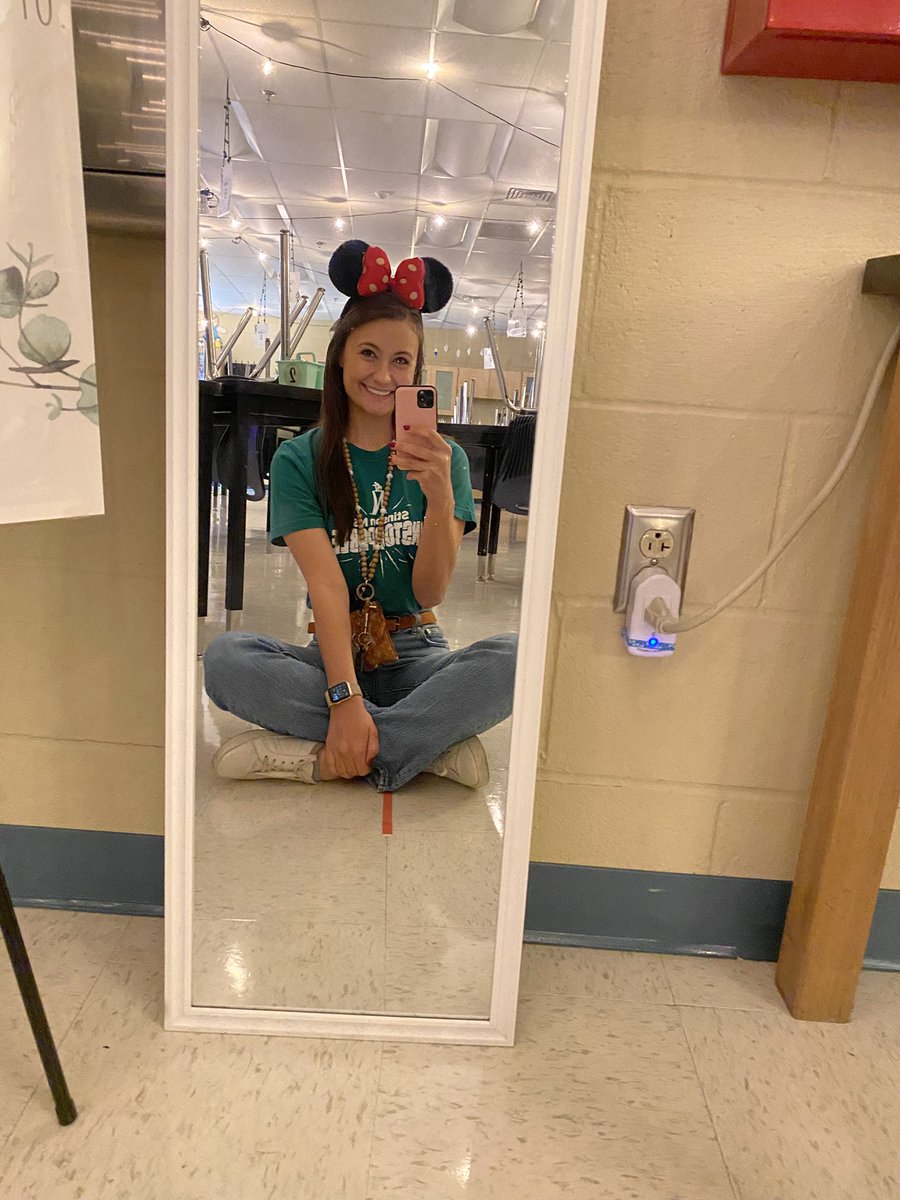 Starting out Howdy Week Strong! Happy Disney Day! #SkyhawkPride #MedinasMarvels